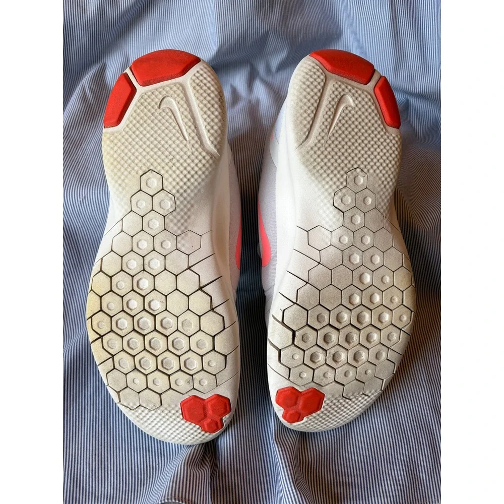 Nike Flex Experience RN 8 Womens 9.5 White Wolf Grey Crimson AJ5908-102